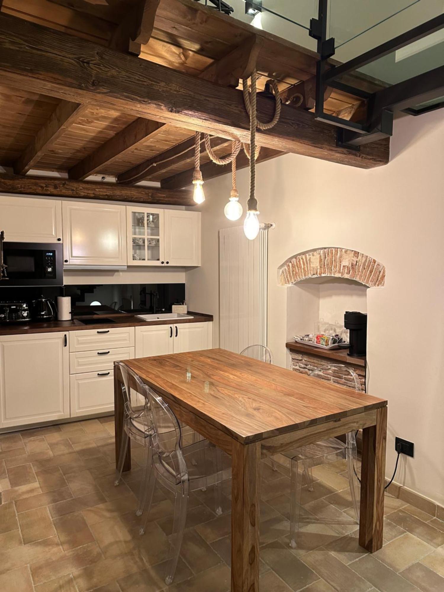 Domus Merulae B&B L'Aquila Bagian luar foto